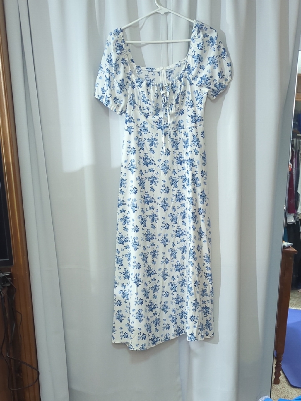 🌸 White & Blue Floral Off-Shoulder Maxi Dress 🌸Size Small | Never Worn - Picture 6 of 16